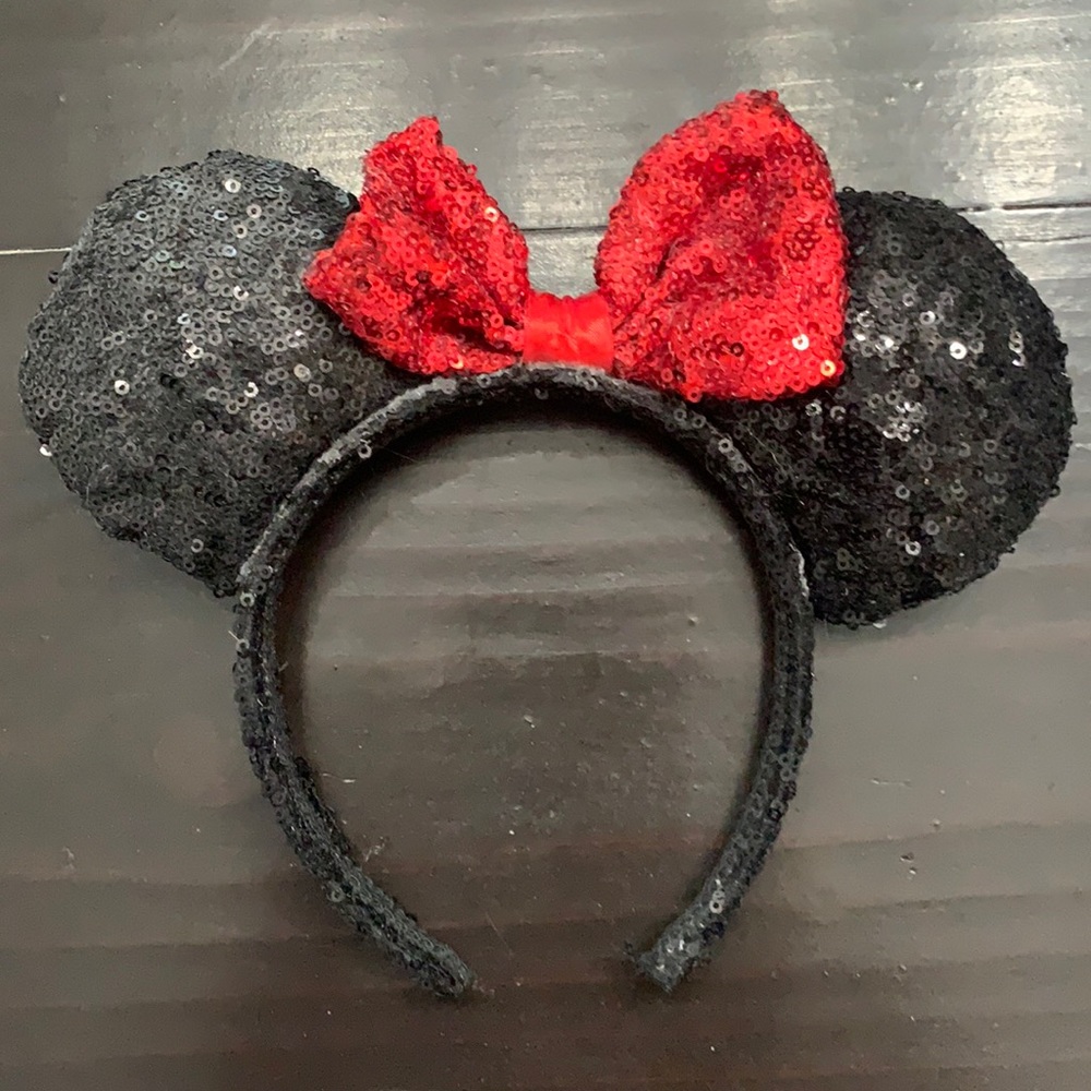 Classic Minnie Ears